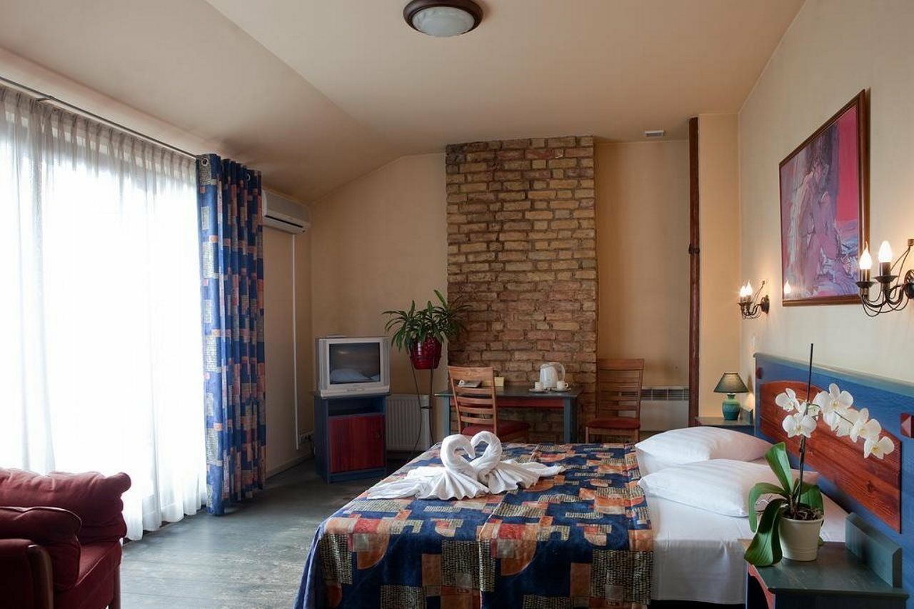 Art Hotel Laine Riga Luaran gambar